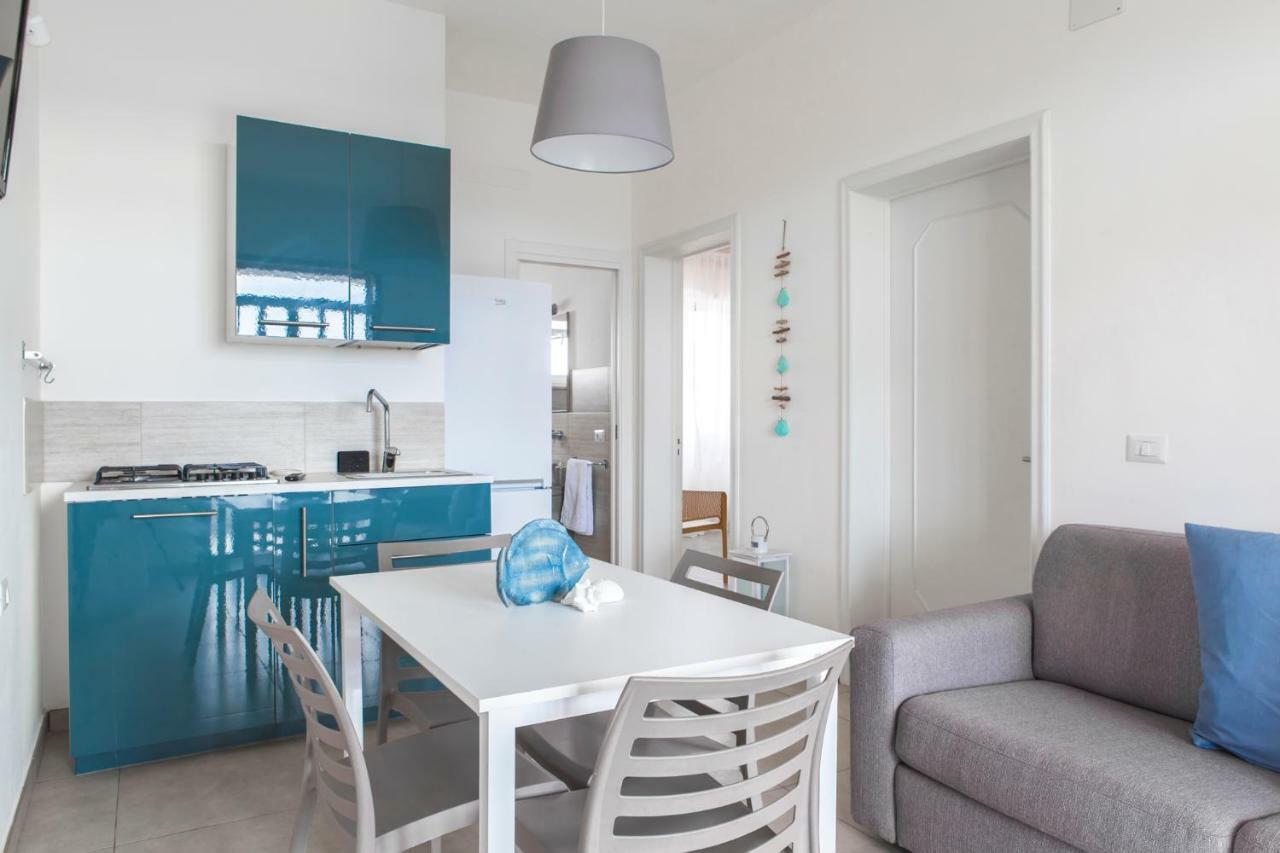 Sunkiss Apartment 500Mt Dal Mare 切萨雷奥港 外观 照片